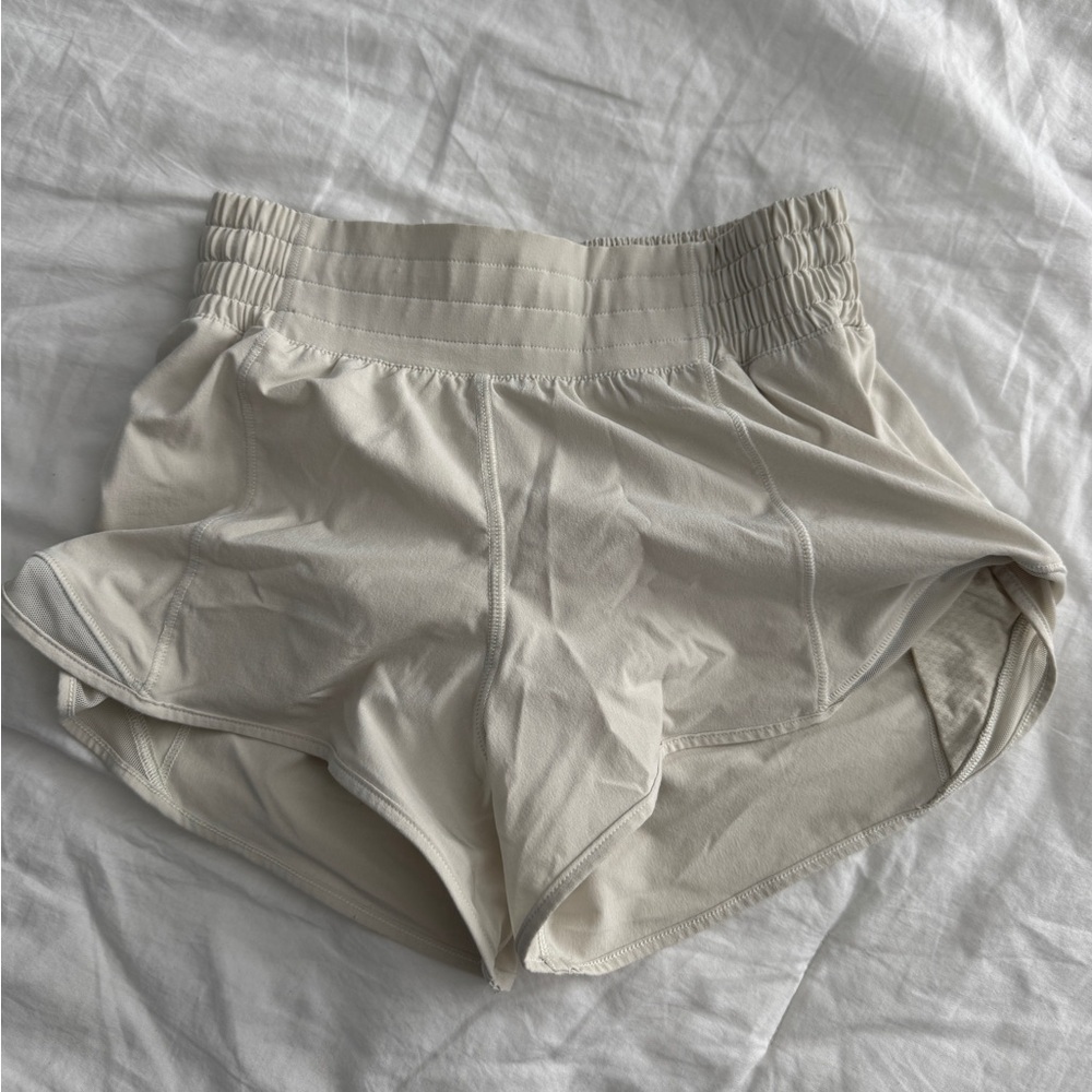 Lululemon HR Hotty Hot shorts
